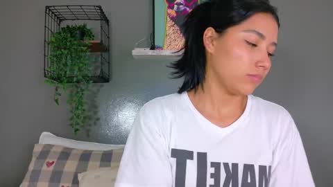 Sarah Evans online show from November 11, 7:55 pm