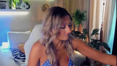 Divine Sarah NONUDE model online show from July 7, 12:52 pm