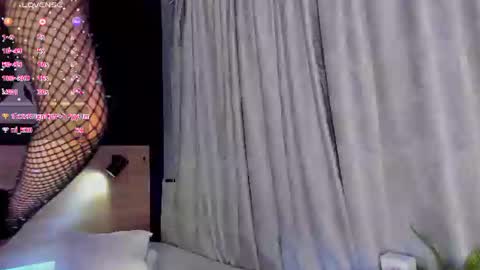 Sarah online show from July 28, 8:52 pm