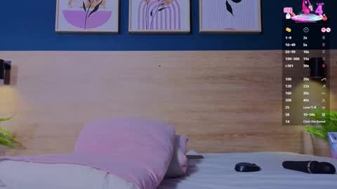 Sarah online show from October 4, 12:33 pm