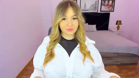 Sarah online show from January 20, 1:21 pm