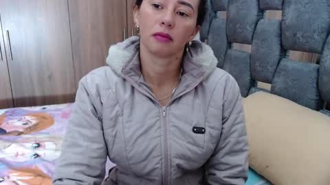 Snapshot of sarahott_1 chatting on February 11, 12:36 pm Lia online show from February 11, 12:36 pm