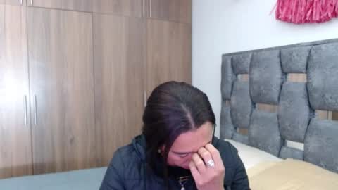 Snapshot of sarahott_1 chatting on March 10, 12:28 pm Lia online show from March 10, 12:28 pm
