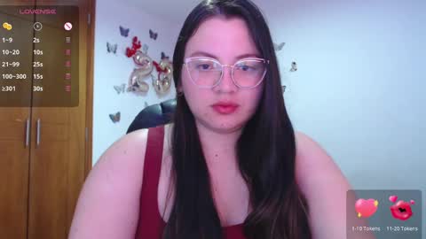 Snapshot of sarahros1 chatting on February 16, 4:09 am Sarah online show from February 16, 4:09 am