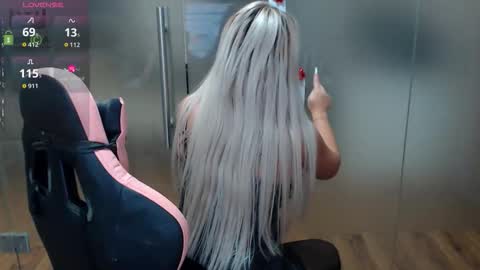 Sarah online show from October 19, 6:48 am