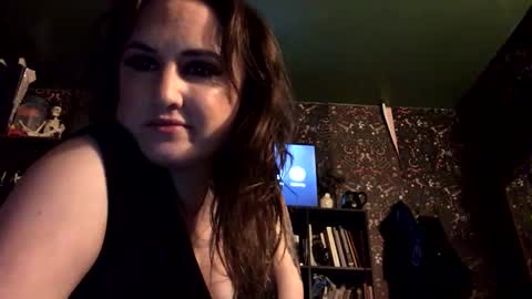 Snapshot of sarahsweetie17 chatting on September 21, 5:28 am sarahsweetie17 online show from September 21, 5:28 am