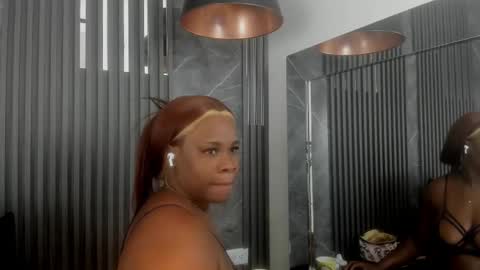 Snapshot of saraievans chatting on February 27, 3:36 am Sarai online show from February 27, 3:36 am