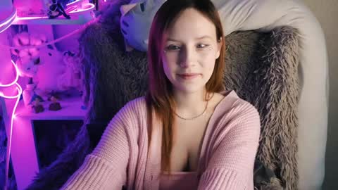 Snapshot of sarakaell chatting on January 15, 3:22 am Sara online show from January 15, 3:22 am