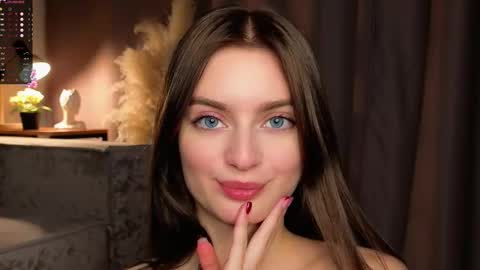 Rosie online show from December 3, 3:14 pm