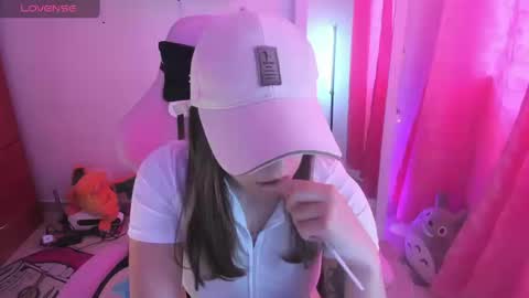 Snapshot of saralolo420 chatting on September 19, 3:55 pm sara online show from September 19, 3:55 pm