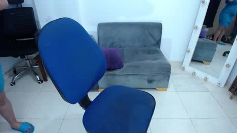 Snapshot of saralovens chatting on September 17, 10:02 am Saraloves online show from September 17, 10:02 am