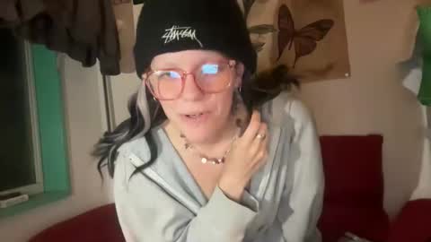 Sara 3 online show from October 13, 3:25 pm