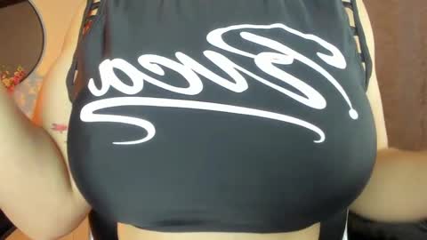 saramilf_69 online show from September 12, 2:57 pm