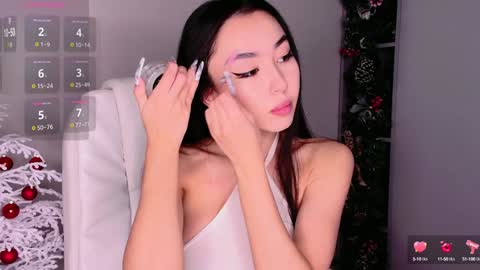 Mia online show from December 26, 5:26 am