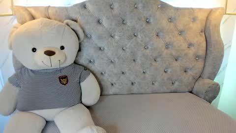   online show from February 12, 11:40 am