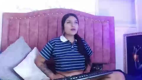 sarastonesx online show from January 16, 5:42 am