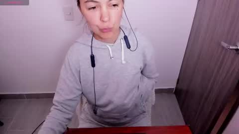 Sara   online show from July 21, 2:51 pm
