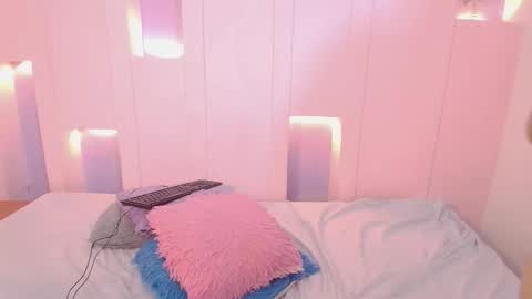 saravixen2 online show from December 1, 2:42 pm