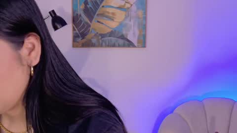 Sara Winstone online show from November 24, 1:07 am