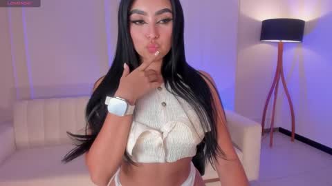 Sara Winstone online show from March 5, 8:33 pm