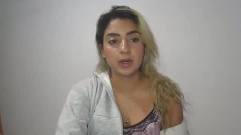 sarissmunera online show from February 22, 6:06 am