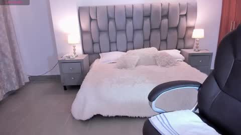  Saritaaa  online show from November 29, 9:46 am