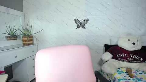 Sarita Tellez online show from January 16, 6:59 pm