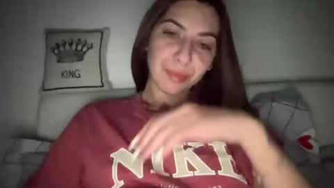 Snapshot of sarrah_rossy chatting on March 8, 10:45 pm Sarrah online show from March 8, 10:45 pm
