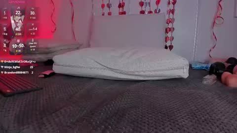 Sasha  online show from February 7, 8:13 pm