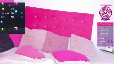 sasha palmer online show from April 4, 8:51 pm