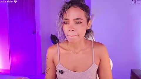Sasha Klein online show from July 18, 1:02 pm