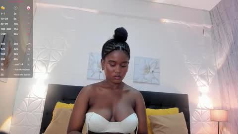 SashhaLux22 online show from November 19, 3:28 am