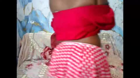 Snapshot of sassypleasure4u chatting on October 15, 7:11 am angel online show from October 15, 7:11 am