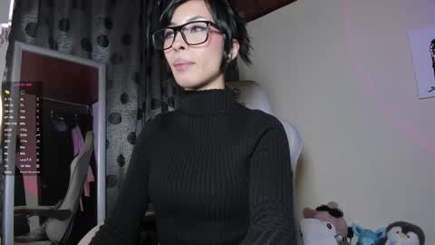    im expecting 300 thumbs up on my altar online show from February 16, 11:59 pm