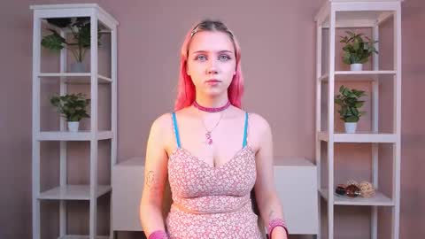 Lin online show from March 9, 5:43 am