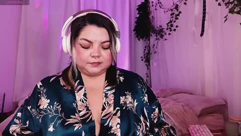 Snapshot of satyn_doll chatting on January 9, 11:24 pm Gina George online show from January 9, 11:24 pm