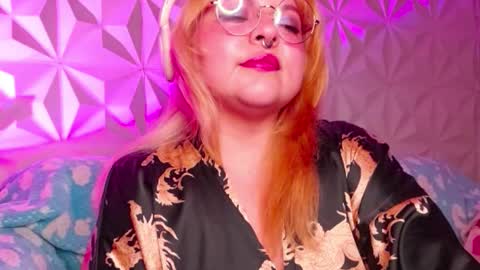 Snapshot of satyn_doll chatting on October 15, 11:51 pm Gina George online show from October 15, 11:51 pm