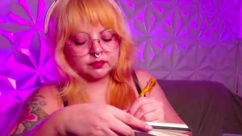 Snapshot of satyn_doll chatting on September 22, 11:03 pm Gina George online show from September 22, 11:03 pm