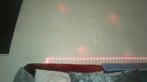 Snapshot of saucy_shanice chatting on February 6, 9:49 pm Shaniiice online show from February 6, 9:49 pm