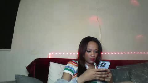 Snapshot of saucy_shanice chatting on March 8, 7:18 pm Shaniiice online show from March 8, 7:18 pm