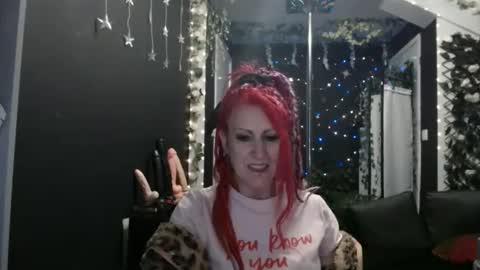 Snapshot of saucysky chatting on March 2, 7:32 am SaucySky online show from March 2, 7:32 am