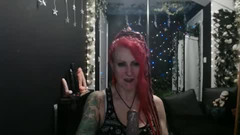Snapshot of saucysky chatting on March 11, 10:42 pm SaucySky online show from March 11, 10:42 pm