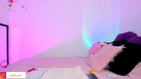 Maddy Savage online show from June 8, 1:12 am