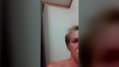 Snapshot of savage_slut69 chatting on June 18, 7:10 am Savage Slut69 online show from June 18, 7:10 am