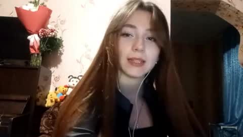 Snapshot of savannasotos chatting on October 1, 3:06 pm Sophie online show from October 1, 3:06 pm