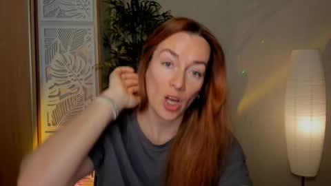 save the qween online show from April 10, 12:00 pm