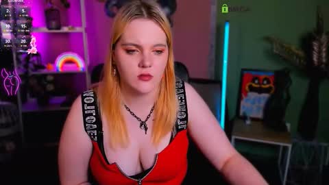 Snapshot of sayana_world chatting on September 26, 3:09 pm sayana_world online show from September 26, 3:09 pm
