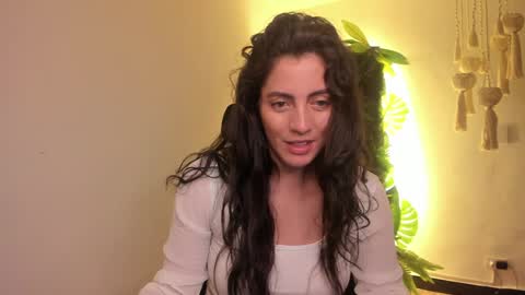 Snapshot of scalertt__steel_ chatting on January 3, 1:47 pm Venus online show from January 3, 1:47 pm