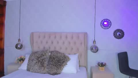 Snapshot of scarlet_brown20 chatting on October 14, 7:27 pm sacrlet online show from October 14, 7:27 pm