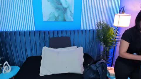 Scarlet Edwars online show from January 14, 11:42 am